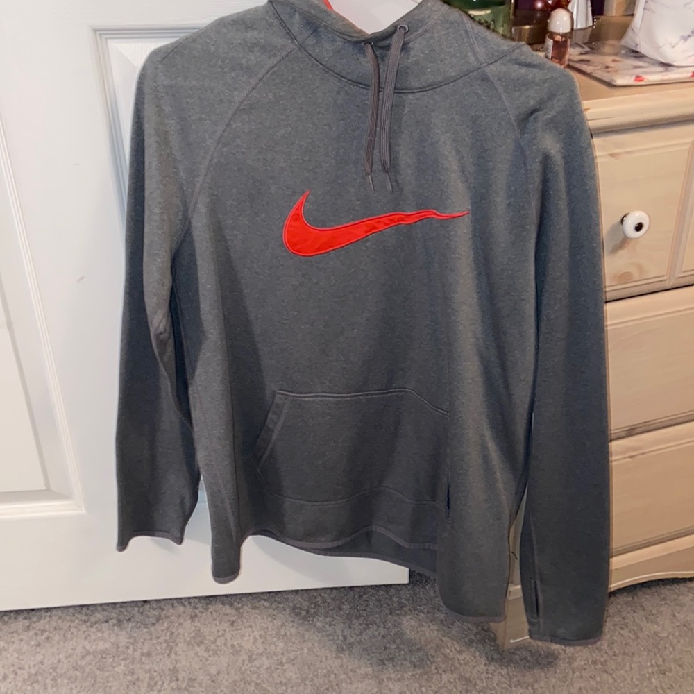 NIKE DRIFIT GREY AND PINK HOODIE GENTLY USED SIZE LARGE